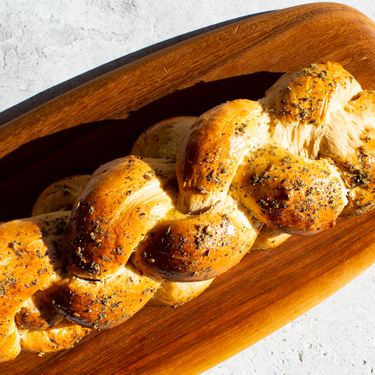 Date Za'atar Challah