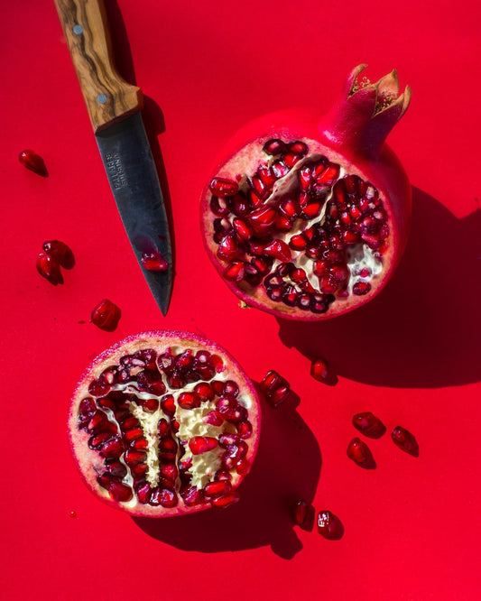 Easy Tips for Picking and Seeding a Pomegranate